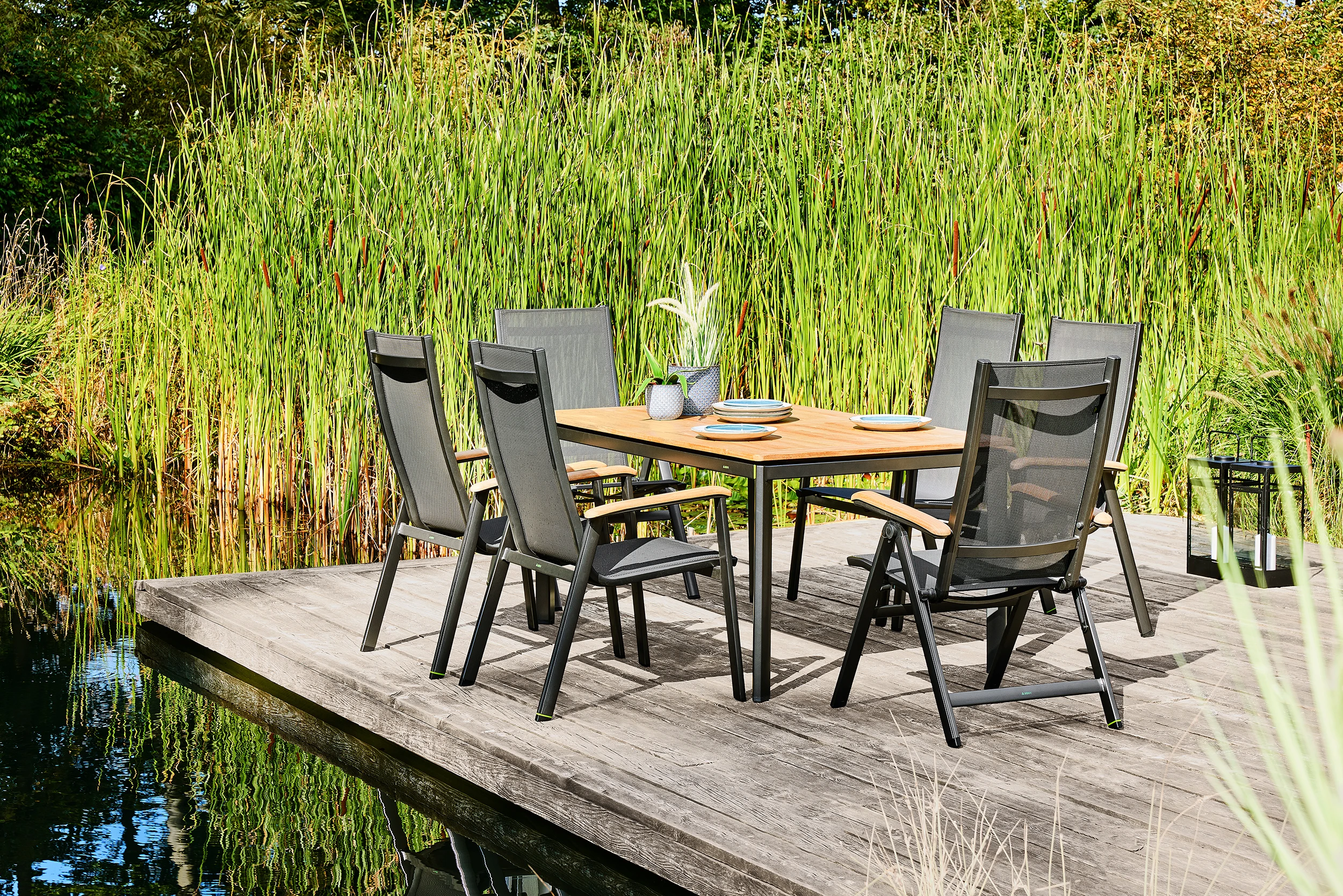 MWH Klappstuhl Reno Aluminium Mit Teak Armlehnen 7 MWH Klappstuhl Reno Aluminium Mit Teak Armlehnen – Bild 5